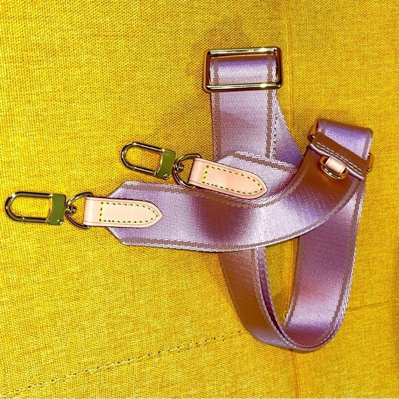 NWT Pink Beige stripe Adjustable Wide Crossbody Strap w/Leather & Gold Hardware - Picture 10 of 11